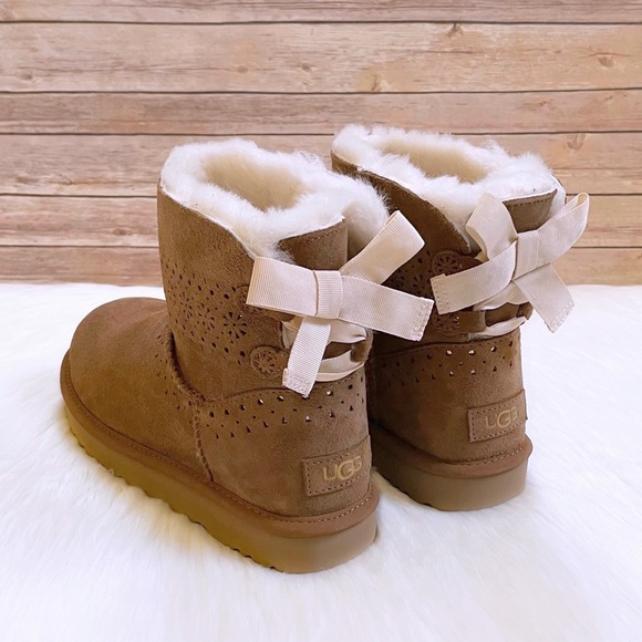 UGG Shoes - UGG Women’s Dae Sunshine Perf Chestnut Suede Boots